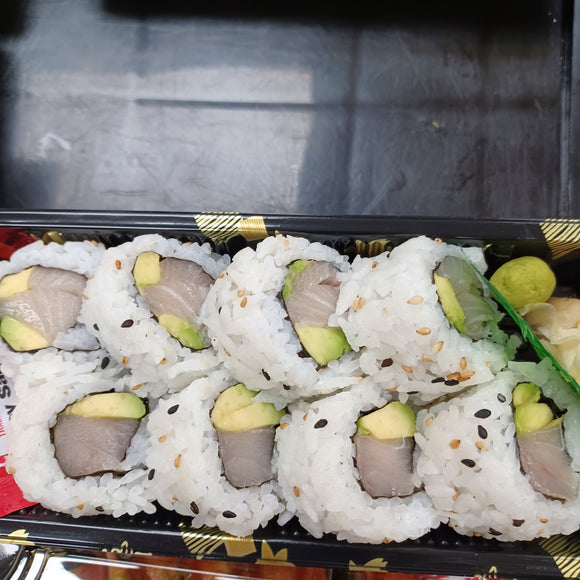 Hamachi Roll